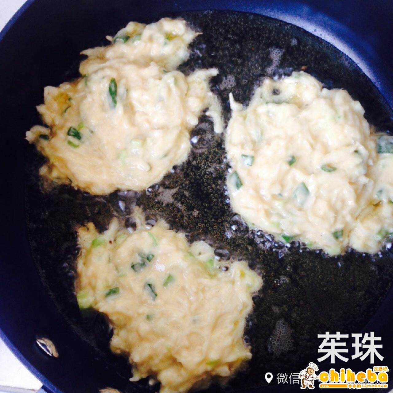 5分钟快手南京平民小吃—油端子（萝卜丝饼）的做法 步骤5
